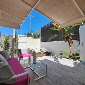 https://bungalow-2-6-playa-del-ingles.in-canary-islands.com